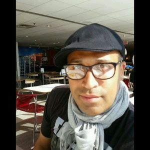 Meet your Posher, Felix